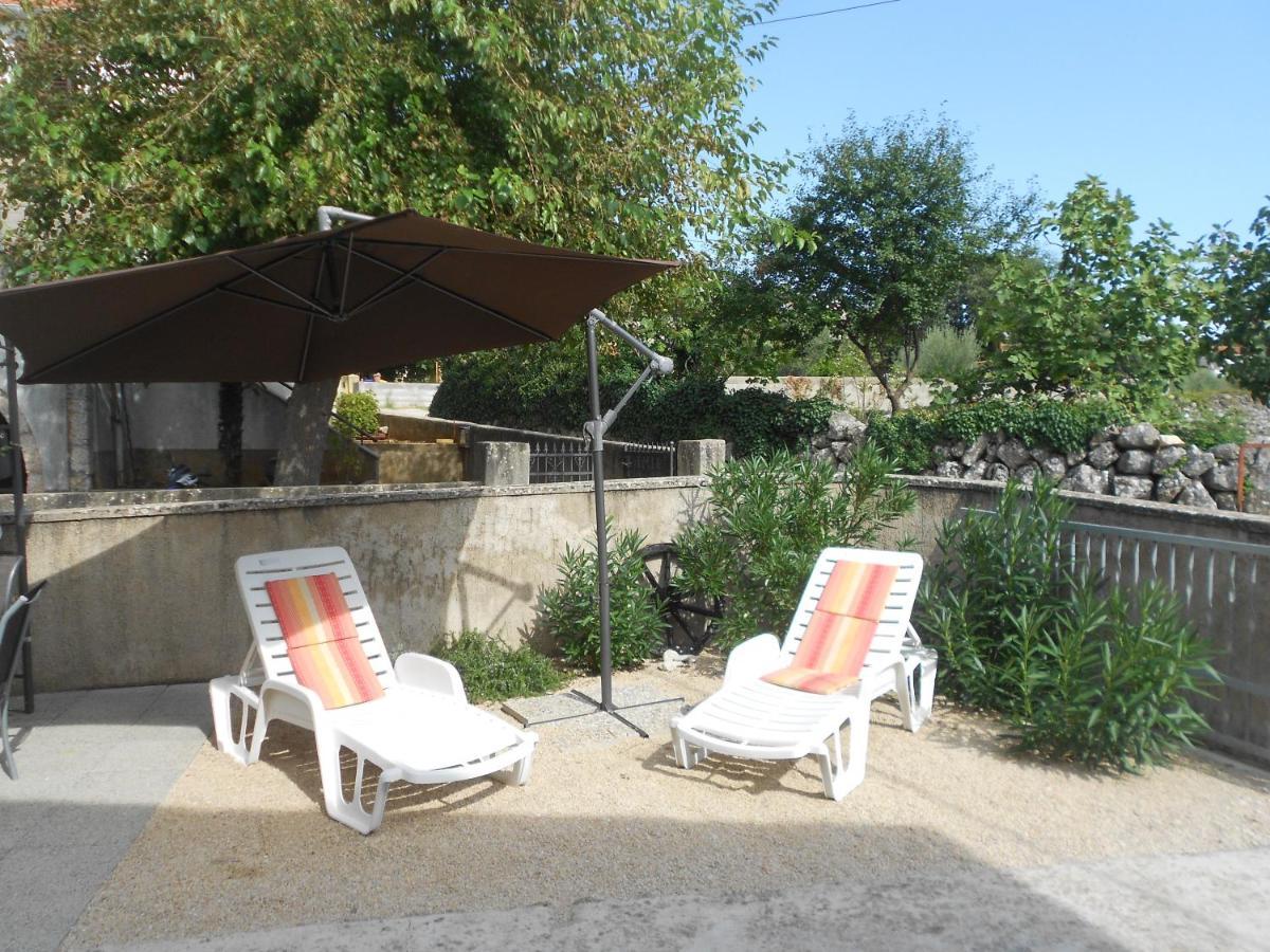 Holiday Home Mery By El-Pi Tours مالينسكا المظهر الخارجي الصورة