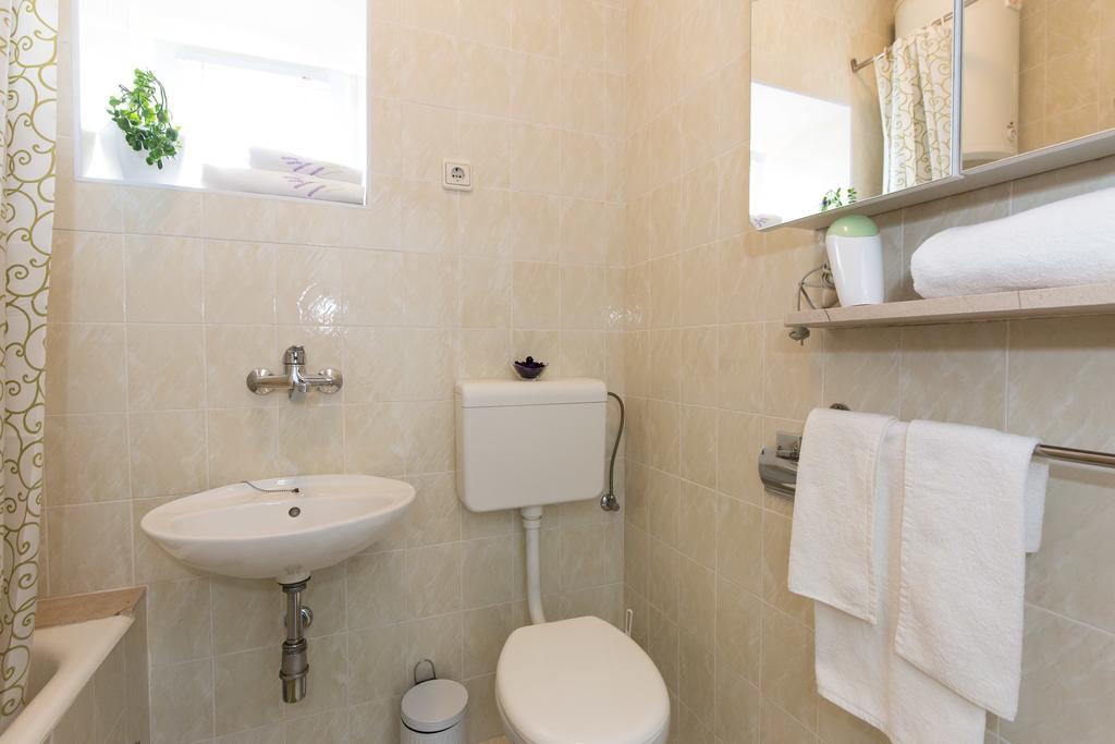 Holiday Home Mery By El-Pi Tours مالينسكا المظهر الخارجي الصورة